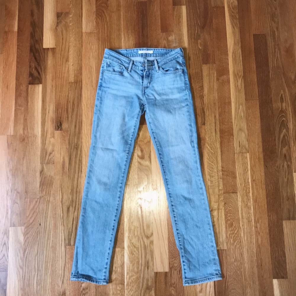 Levi’s 712 Slim Jeans